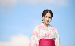 宝宝楼梯上做好刺激